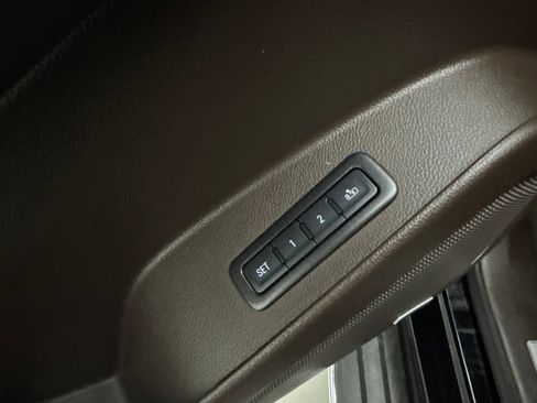 Used 2016 Chevrolet Tahoe LTZ AWD/4WD image 28