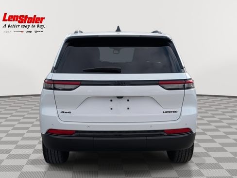 Used 2023 Jeep Grand Cherokee Limited w/ Black Appearance Package image 4