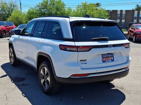 Used 2024 Jeep Grand Cherokee Limited 4xe AWD/4WD image 4