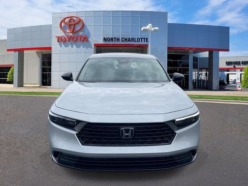 Used 2025 Honda Accord SE image 3