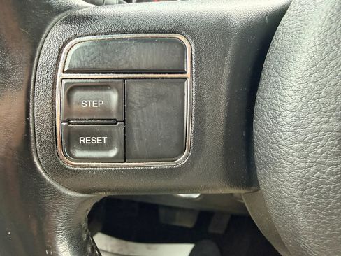 Used 2014 Jeep Wrangler Unlimited Sahara w/ Dual Top Group AWD/4WD image 13