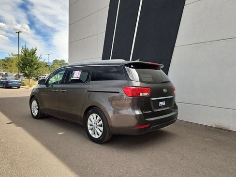 Used 2016 Kia Sedona EX FWD image 8
