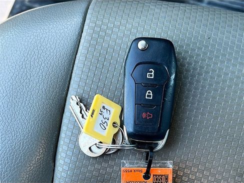 Used 2021 Ford F350 XL w/ Power Equipment Group image 12