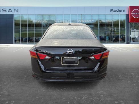New 2025 Nissan Altima 2.5 SV image 5