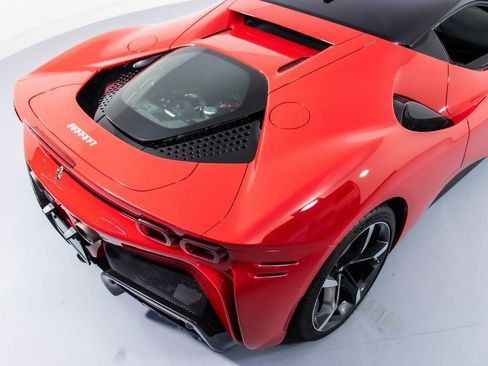 Certified 2021 Ferrari SF90 Stradale image 22