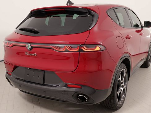 Used 2024 Alfa Romeo Tonale Veloce image 33