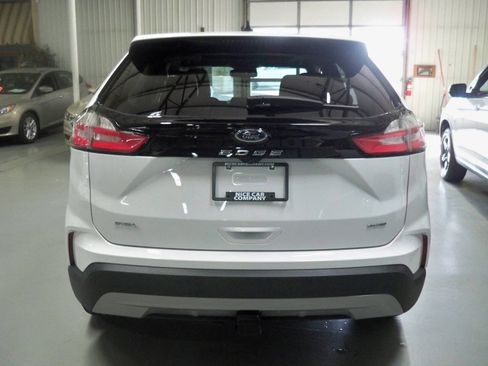 Used 2022 Ford Edge SEL w/ Convenience Package image 4