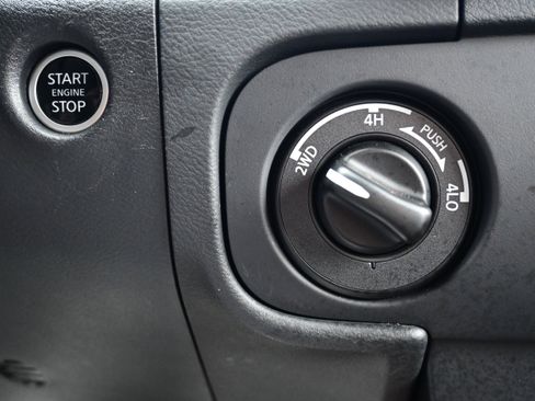 Certified 2025 Nissan Frontier PRO-4X w/ Interior Protection Package image 30