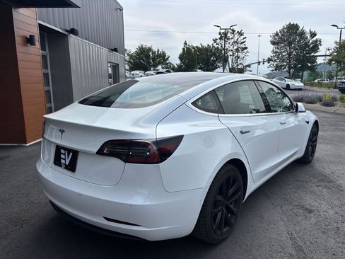 Used 2019 Tesla Model 3 Standard Range Plus RWD image 10