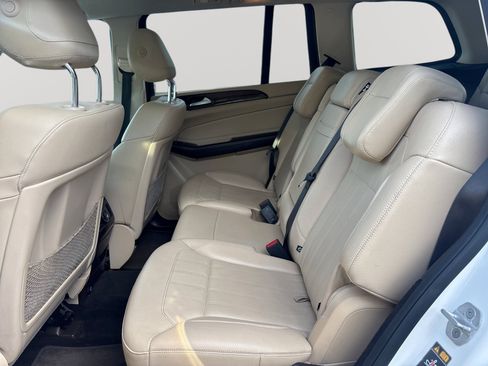 Used 2018 Mercedes-Benz GLS 450 4MATIC w/ Premium Package image 26