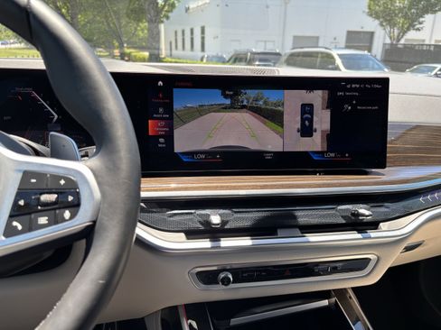 Certified 2023 BMW X7 xDrive40i w/ M Sport Package AWD/4WD image 31