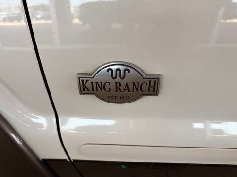Used 2015 Ford F250 King Ranch w/ FX4 Off-Road Package AWD/4WD image 14