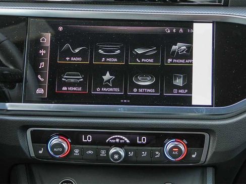 New 2025 Audi Q3 2.0T Premium image 15