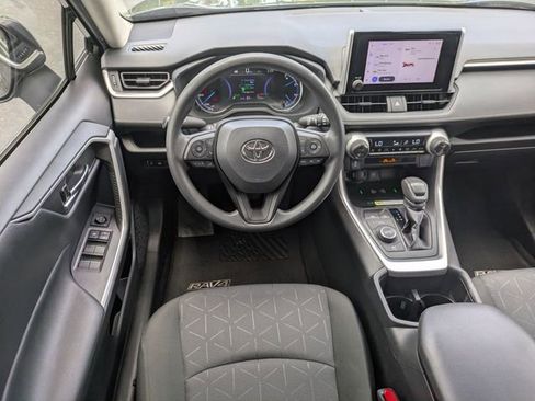 Used 2024 Toyota RAV4 XLE AWD/4WD image 16
