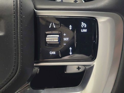 Used 2023 Land Rover Range Rover SE AWD/4WD image 31
