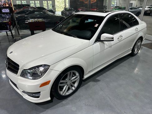 Used 2014 Mercedes-Benz C 250 Sedan image 9