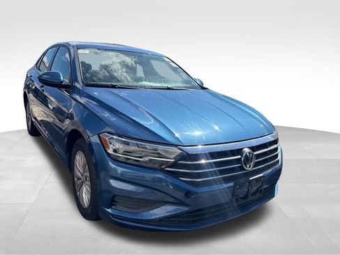 Used 2019 Volkswagen Jetta S w/ Driver Assistance Package FWD image 4