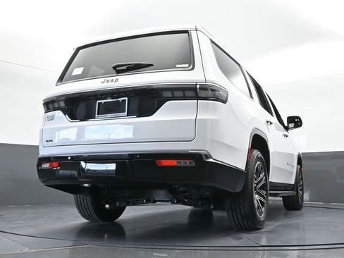 New 2026 Jeep Grand Wagoneer 4WD w/ 8-Passenger Seating Package image 54