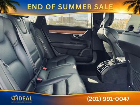 Used 2023 Volvo S90 B6 Plus AWD/4WD image 22