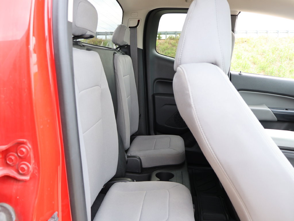 Used 2020 GMC Canyon W/T w/ Convenience Package RWD image 11