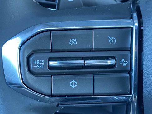 New 2026 GMC Acadia Elevation image 13