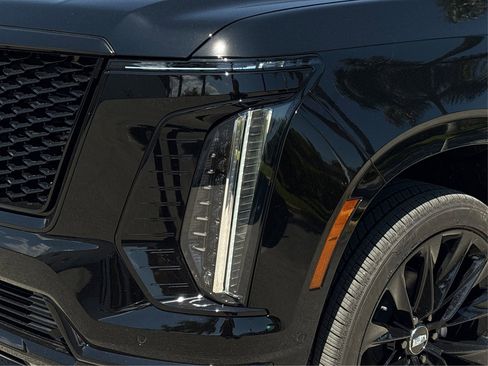 Used 2026 Cadillac Escalade Platinum Sport w/ LPO, ONYX Package image 14