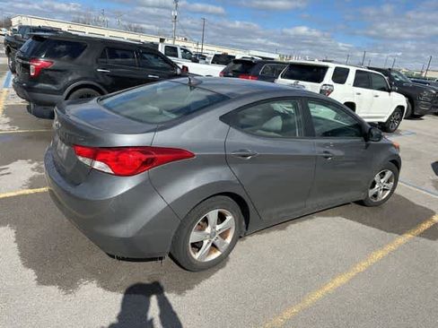 Used 2013 Hyundai Elantra GLS w/ Preferred Pkg image 12