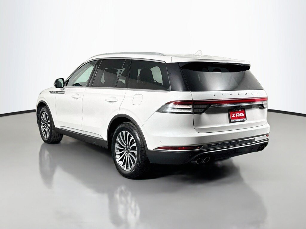 Used 2020 Lincoln Aviator Reserve w/ Equipment Group 201A AWD/4WD image 3