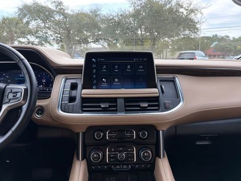 Used 2023 Chevrolet Tahoe Premier AWD/4WD image 21