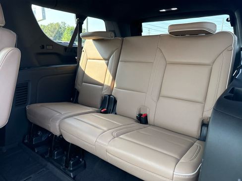 Certified 2022 Chevrolet Suburban Premier AWD/4WD image 28