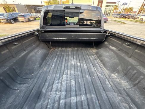 Used 2016 Chevrolet Colorado LT w/ Luxury Package, Chrome image 10