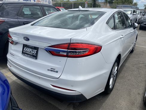 Used 2019 Ford Fusion SE FWD image 7