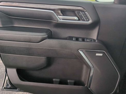 Used 2023 Chevrolet Silverado 1500 LTZ w/ LTZ Convenience Package II AWD/4WD image 21