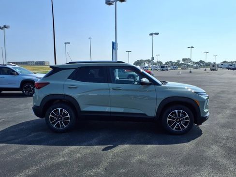 New 2026 Chevrolet TrailBlazer LT w/ LT Cold Weather Package image 2