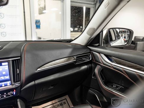 Used 2021 Maserati Levante S GranLusso image 41