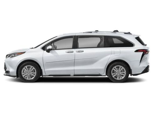 Used 2024 Toyota Sienna Platinum AWD/4WD image 3