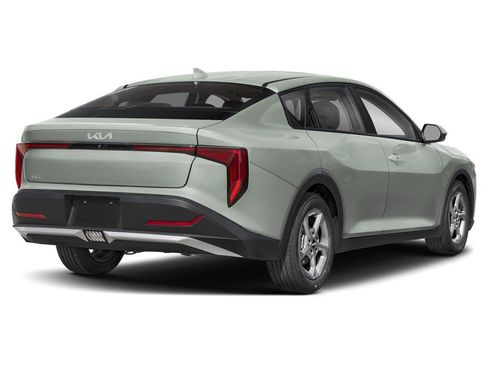 New 2026 Kia K4 FWD image 2