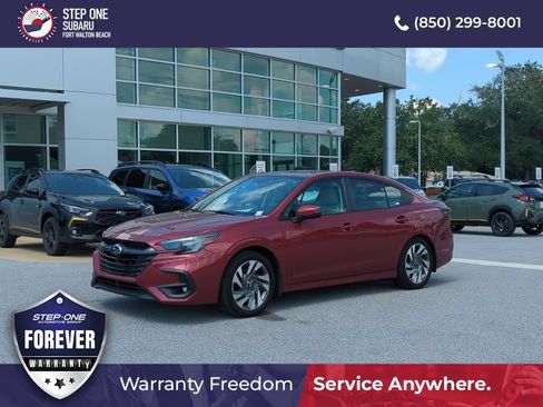 Used 2025 Subaru Legacy Limited AWD/4WD image 2