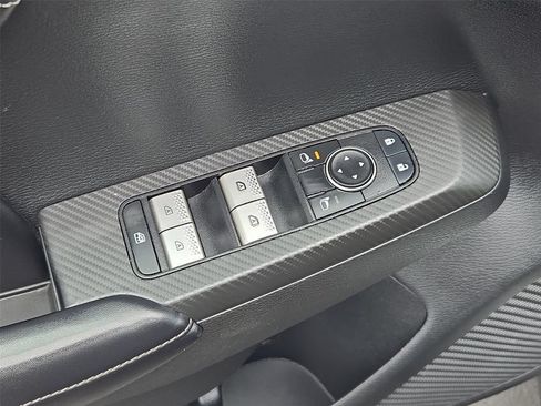 Used 2022 Mitsubishi Outlander SE FWD image 15