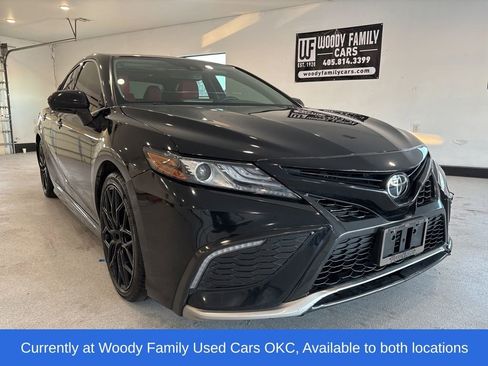 Used 2021 Toyota Camry XSE image 1