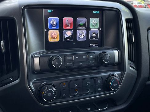 Used 2019 Chevrolet Silverado 1500 LT AWD/4WD image 16