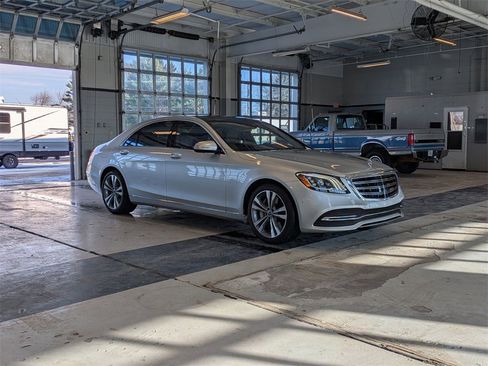 Used 2020 Mercedes-Benz S 450 4MATIC Sedan image 3