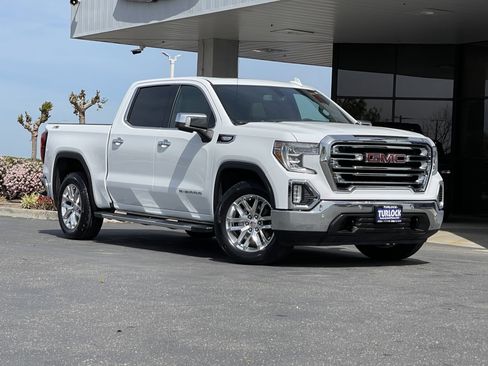 Used 2022 GMC Sierra 1500 SLT image 2