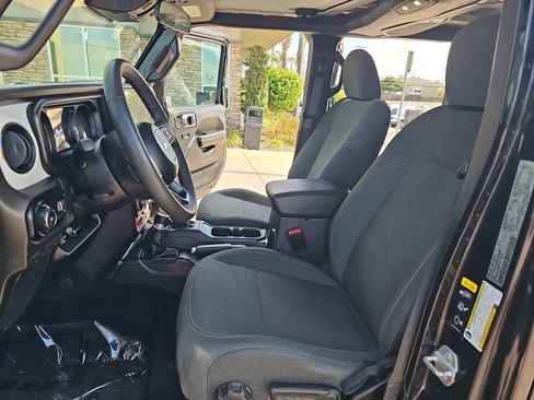 Used 2025 Jeep Wrangler Unlimited Sport AWD/4WD image 14