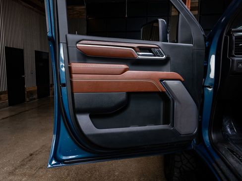 Used 2024 GMC Sierra 2500 Denali Ultimate image 33