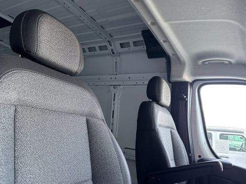 New 2026 RAM ProMaster 1500 w/ Quick Order Package 22G SLT image 15