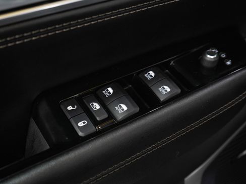 Used 2024 Jeep Wagoneer Series II image 26