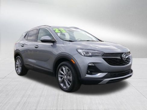 Used 2023 Buick Encore GX Essence w/ Experience Buick Package image 9