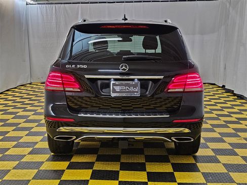 Used 2016 Mercedes-Benz GLE 350 w/ Premium Package image 4