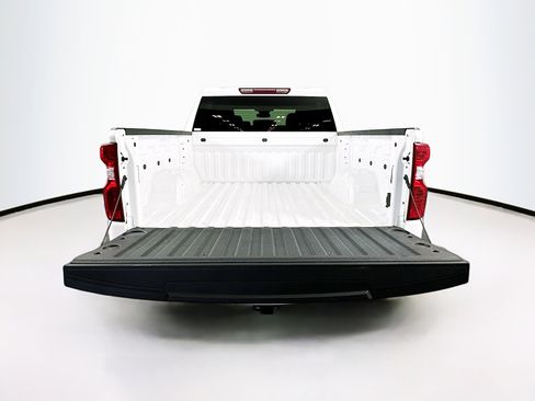 Used 2023 Chevrolet Silverado 1500 LT image 27